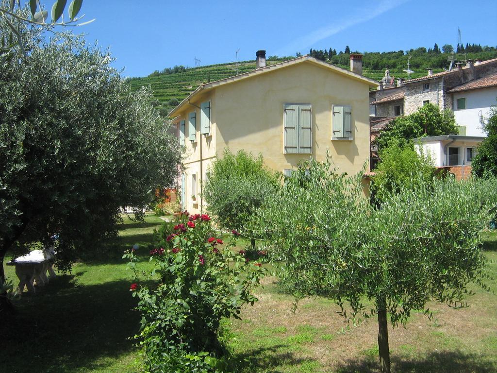 Due Archi Bed & Breakfast Sant'Ambrogio di Valpolicella Exterior photo